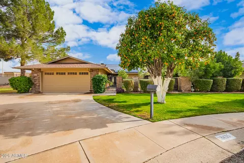 18435 N 101st Dr, Sun City, AZ 85373