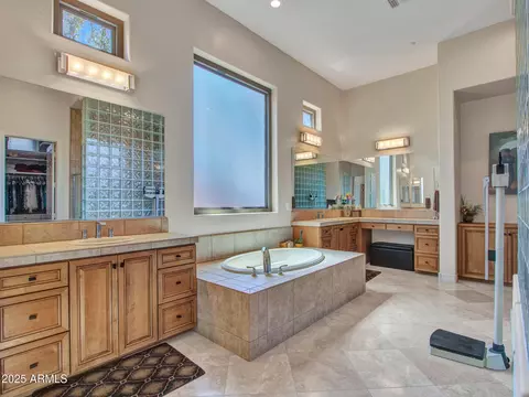 Bath - 1620 W Silver Pine Dr, Phoenix, AZ 85086 photo 2 of 8