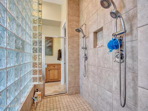 Bath - 1620 W Silver Pine Dr, Phoenix, AZ 85086 photo 5 of 8