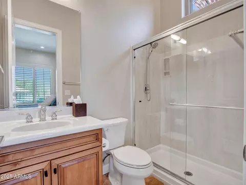 Bath - 1620 W Silver Pine Dr, Phoenix, AZ 85086 photo 7 of 8
