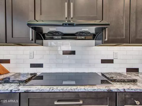 Kitchen - 1620 W Silver Pine Dr, Phoenix, AZ 85086 photo 7 of 9