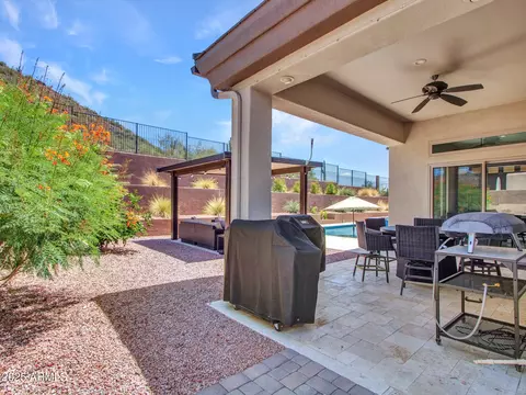 Exterior - 1620 W Silver Pine Dr, Phoenix, AZ 85086 photo 8 of 27