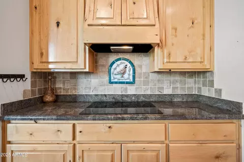 Kitchen - 148 N La Barge Rd, Apache Junction, AZ 85119 photo 5 of 6