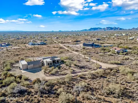 View/Area - 148 N La Barge Rd, Apache Junction, AZ 85119 photo 3 of 6