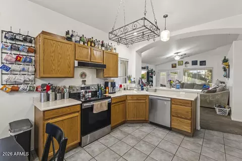 Kitchen - 1900 S Oak St, Gilbert, AZ 85233 photo 2 of 2