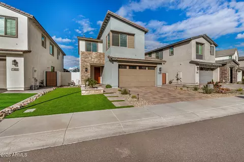1490 E Blue Spruce Ln, Gilbert, AZ 85298 photo 3