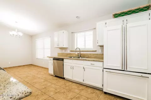 Kitchen - 3917 E San Remo Ave, Gilbert, AZ 85234 photo 1 of 2