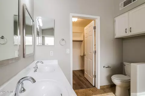 Bath - 3917 E San Remo Ave, Gilbert, AZ 85234 photo 3 of 4