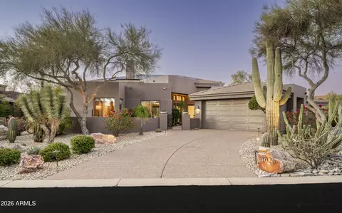 9920 E Quarry Trl, Scottsdale, AZ 85262