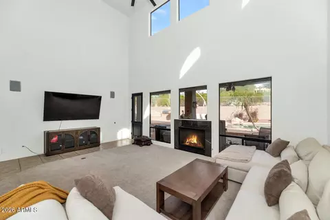 Living - 1404 E Michelle Dr, Phoenix, AZ 85022 photo 3 of 4