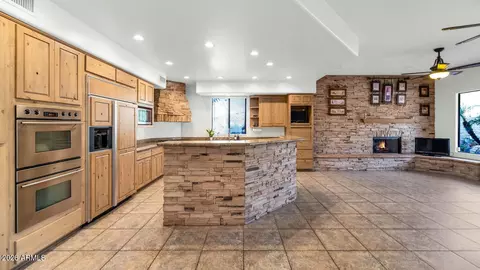 Kitchen - 1404 E Michelle Dr, Phoenix, AZ 85022 photo 1 of 5