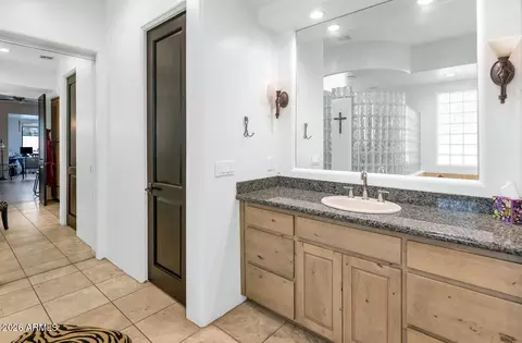 Bath - 1404 E Michelle Dr, Phoenix, AZ 85022 photo 2 of 7