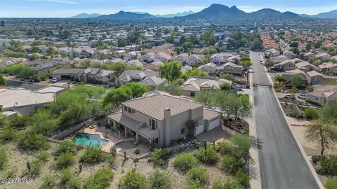 View/Area - 1404 E Michelle Dr, Phoenix, AZ 85022 photo 6 of 7