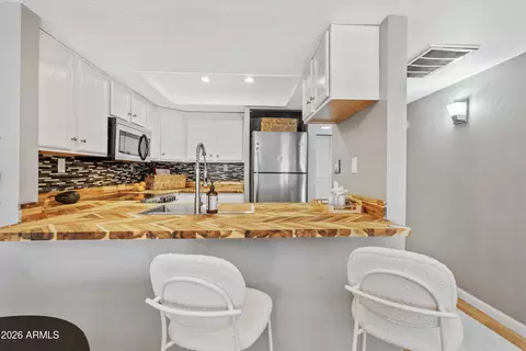 Kitchen - 604 E Weber Dr #18, Tempe, AZ 85281 photo 2 of 2