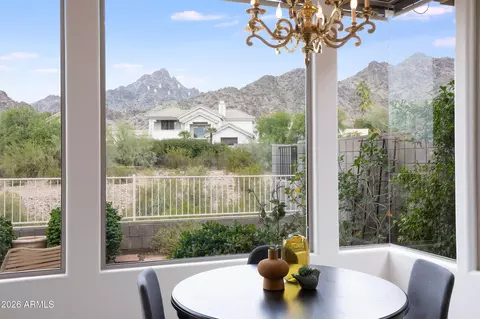 Dining - 3124 E Squaw Peak Cir, Phoenix, AZ 85016 photo 1 of 2