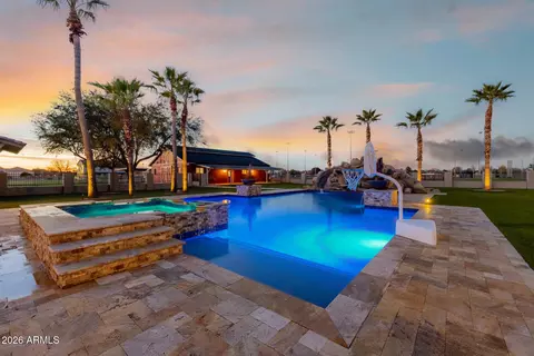 Exterior - 630 E Pony Ln, Gilbert, AZ 85295 photo 2 of 14