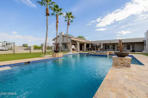 Exterior - 630 E Pony Ln, Gilbert, AZ 85295 photo 4 of 14