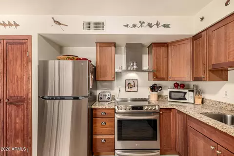 Kitchen - 9638 E Adobe Rd, Mesa, AZ 85207 photo 2 of 3
