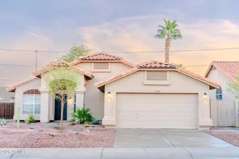 Exterior - 1533 E Windsong Dr, Phoenix, AZ 85048 photo 2 of 3