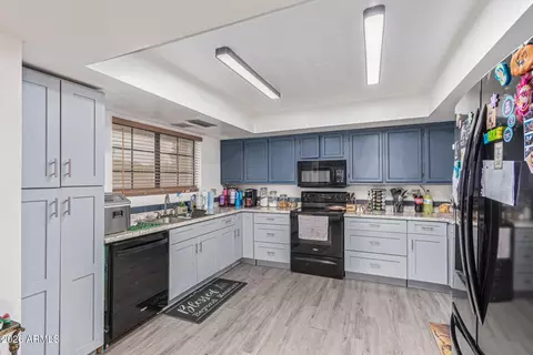 Kitchen - 21613 S 154th St, Gilbert, AZ 85298 photo 1 of 7