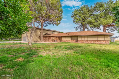 Exterior - 21613 S 154th St, Gilbert, AZ 85298 photo 2 of 8