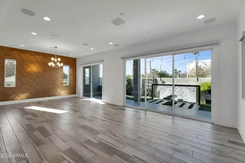 1552 N 68th Pl, Scottsdale, AZ 85257