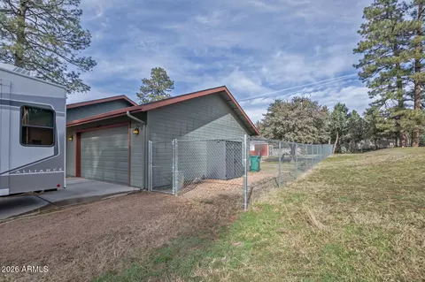 Exterior - 6008 W South Rd, Pine, AZ 85544 photo 17 of 18