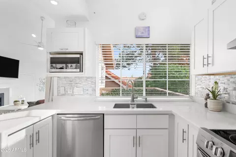 Kitchen - 1633 E Lakeside Dr #45, Gilbert, AZ 85234 photo 3 of 3