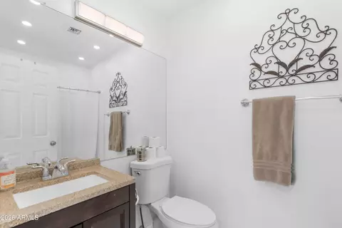 Bath - 1633 E Lakeside Dr #45, Gilbert, AZ 85234 photo 3 of 3