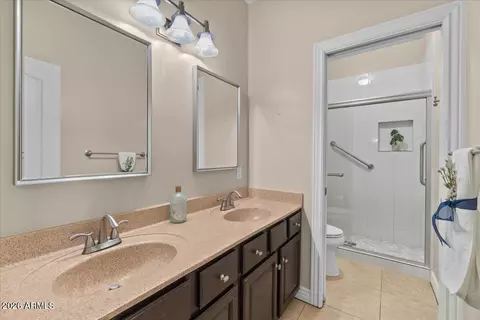 Bath - 1349 E Catamaran Dr, Gilbert, AZ 85234 photo 4 of 4
