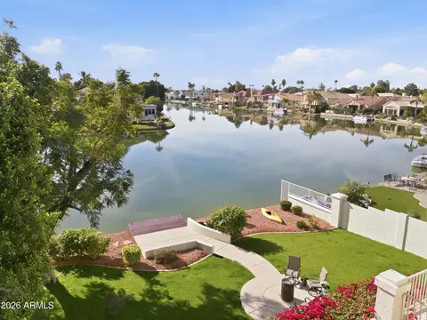 1349 E Catamaran Dr, Gilbert, AZ 85234