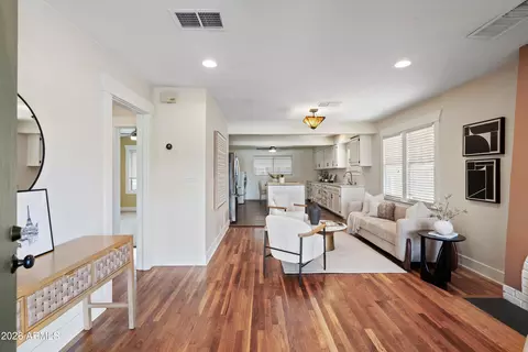 Entry Way - 1733 E Harvard St, Phoenix, AZ 85006 photo 1 of 3