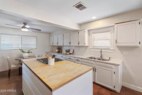 Kitchen - 1733 E Harvard St, Phoenix, AZ 85006 photo 2 of 5