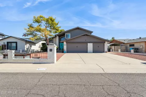 3525 W Kings Ave, Phoenix, AZ 85053