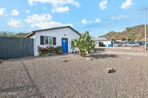 9826 N 2nd St E, Phoenix, AZ 85020