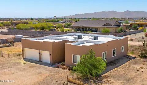 25535 W Hunter Dr, Wittmann, AZ 85361
