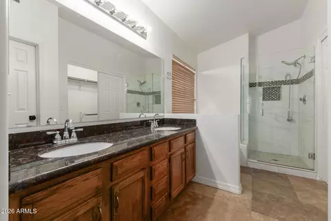 Bath - 16426 S 29th St, Phoenix, AZ 85048 photo 1 of 2