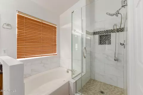 Bath - 16426 S 29th St, Phoenix, AZ 85048 photo 2 of 2