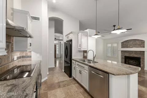 Kitchen - 16426 S 29th St, Phoenix, AZ 85048 photo 2 of 2