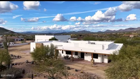 1520 E Magellan Dr, New River, AZ 85087
