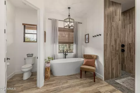 Bath - 1520 E Magellan Dr, New River, AZ 85087 photo 4 of 11
