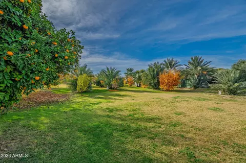 Exterior - 13839 E Morgan Dr, Gilbert, AZ 85295 photo 5 of 12