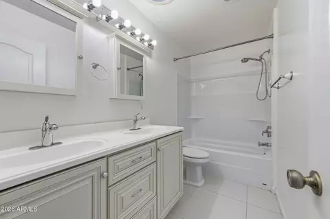 Bath - 13839 E Morgan Dr, Gilbert, AZ 85295 photo 3 of 4