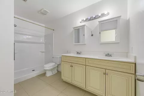 Bath - 13839 E Morgan Dr, Gilbert, AZ 85295 photo 4 of 4