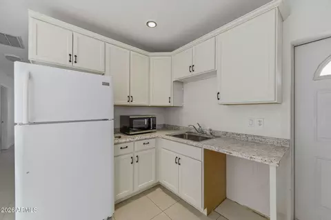 Kitchen - 13839 E Morgan Dr, Gilbert, AZ 85295 photo 5 of 5