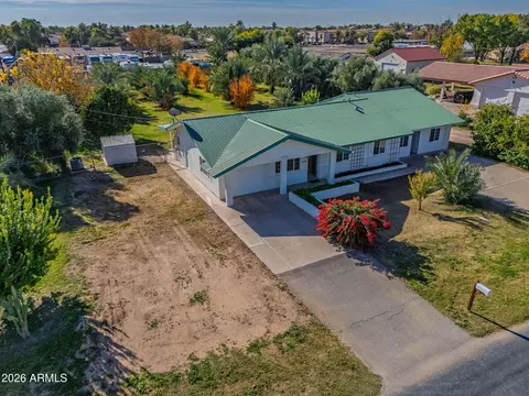 View/Area - 13839 E Morgan Dr, Gilbert, AZ 85295 photo 3 of 9