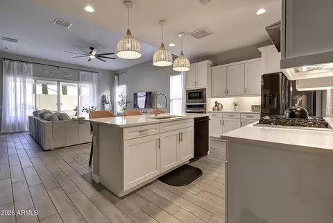 Kitchen - 2140 E Alameda Rd, Phoenix, AZ 85024 photo 6 of 8