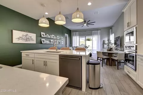 Kitchen - 2140 E Alameda Rd, Phoenix, AZ 85024 photo 8 of 8
