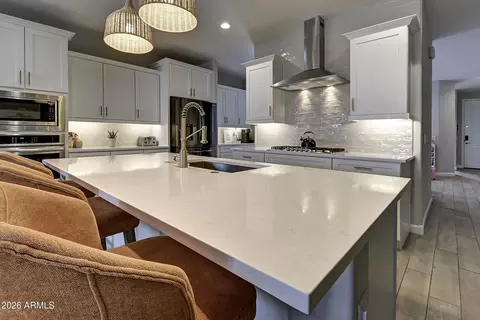 Kitchen - 2140 E Alameda Rd, Phoenix, AZ 85024 photo 3 of 8