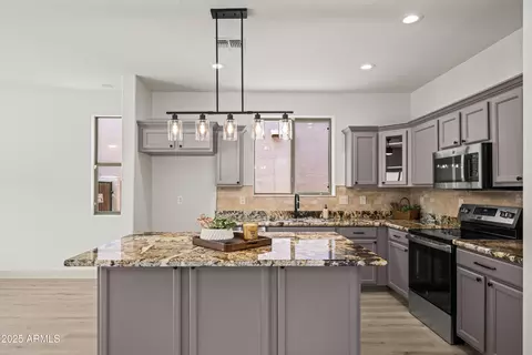 Kitchen - 3745 E Flamingo Way, Gilbert, AZ 85297 photo 1 of 2